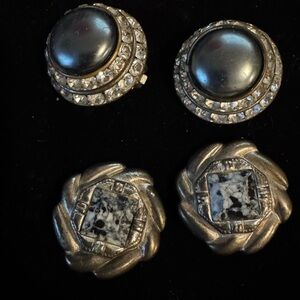 vintage set of 2 clip on button style earrings